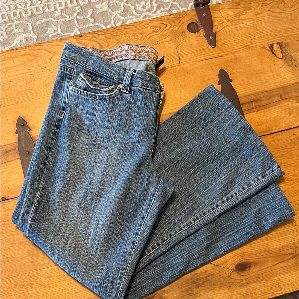 EUC MISSY SENORA Blue Denim Flare Women's Jeans.  99%cotton 1% spandex stretch.